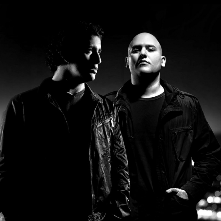 ¡Aly & Fila en español!